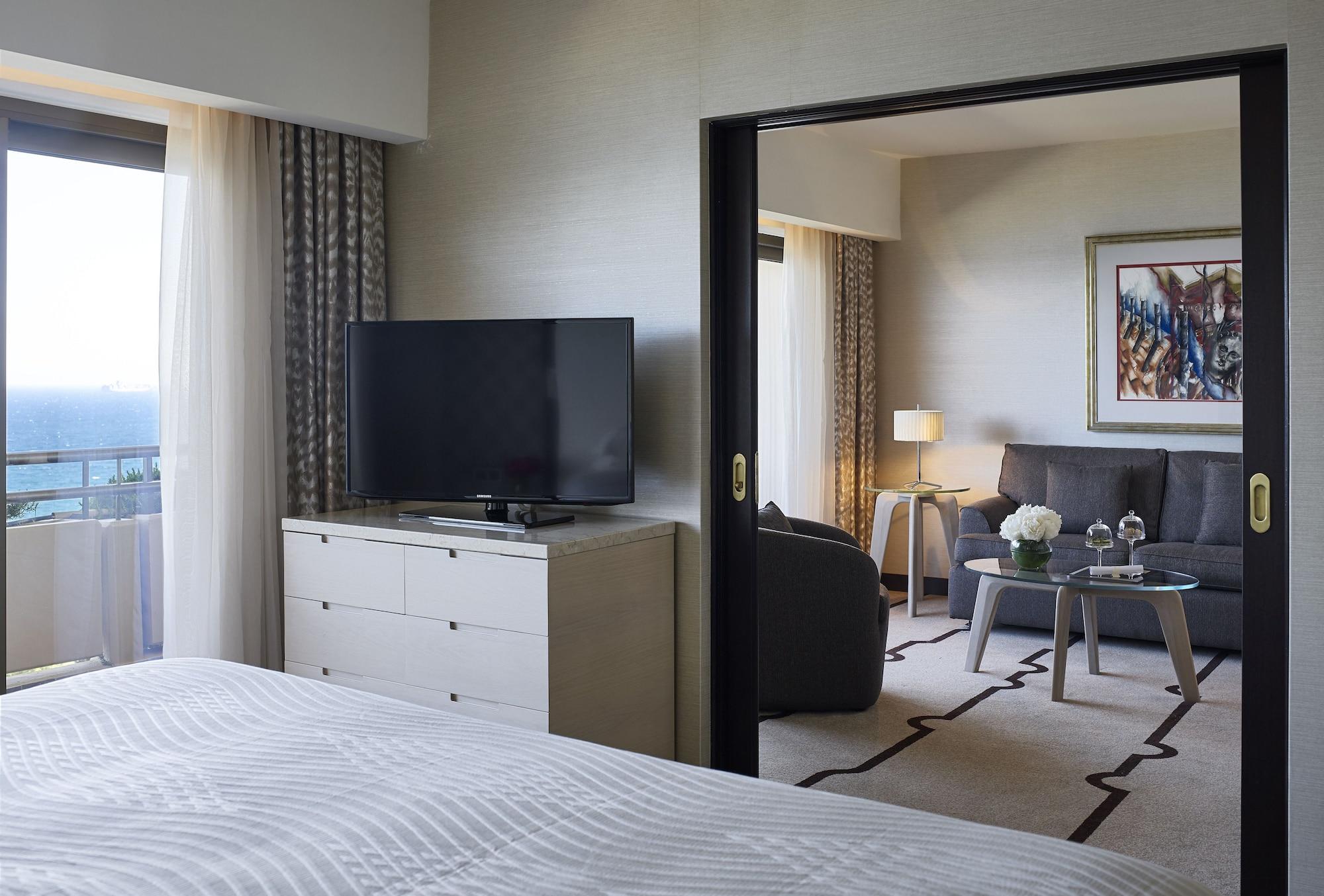 Four Seasons Hotel Agios Tychonas Exteriör bild Suite